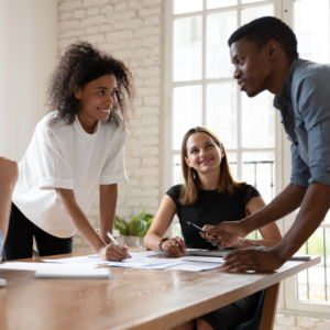 Employee completing online course